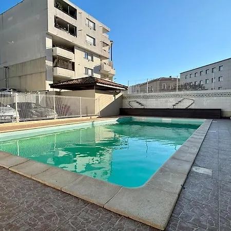 Spacious & Comfortable 2-bedroom Apt, Terrace, Pool, Parking * Σετ