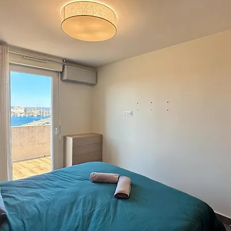 Spacious & Comfortable 2-bedroom Apt, Terrace, Pool, Parking * Sète